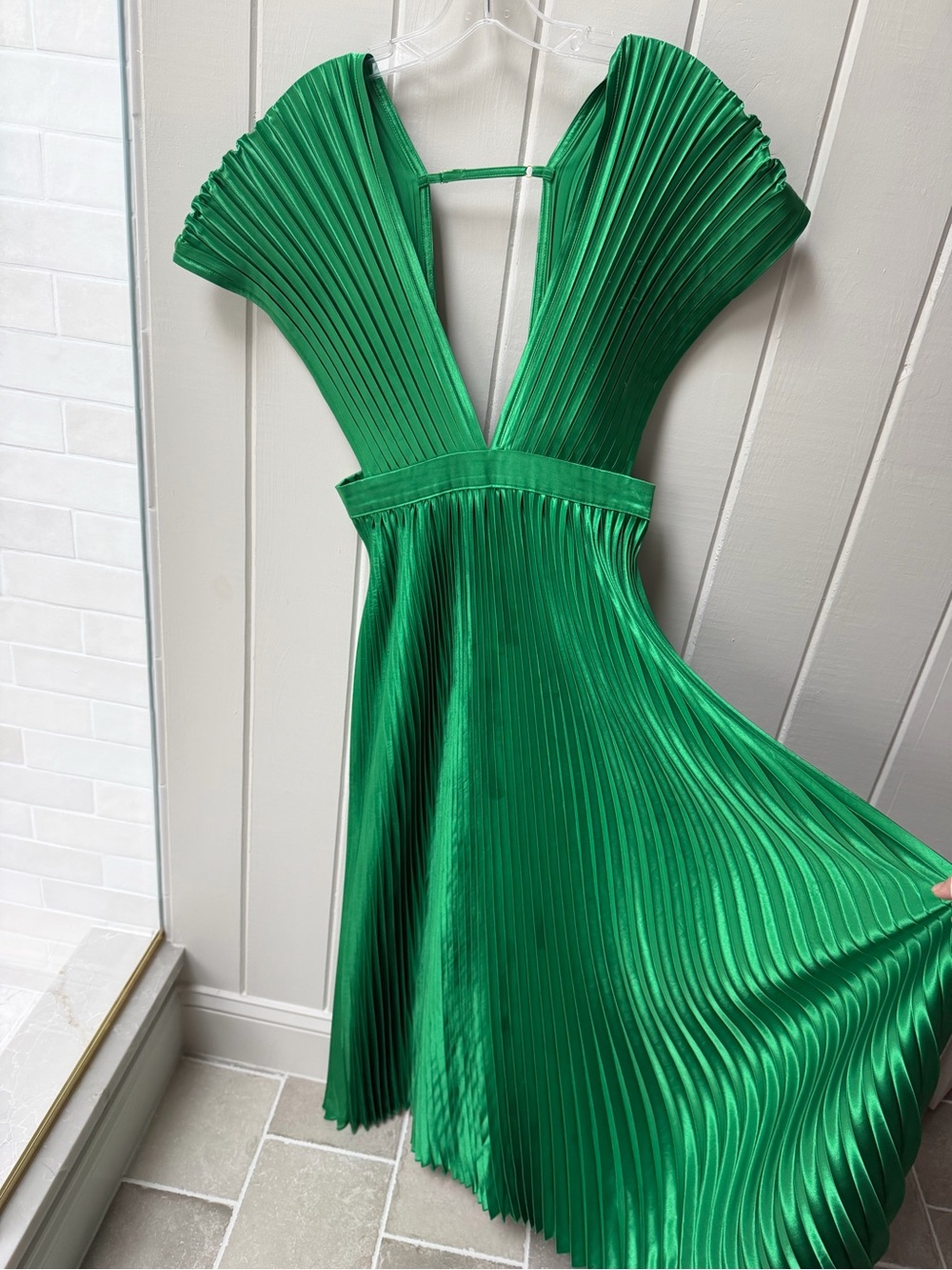 L’Idee Emerald Pleated Deep V-Neck Gown - Picture 1 of 6